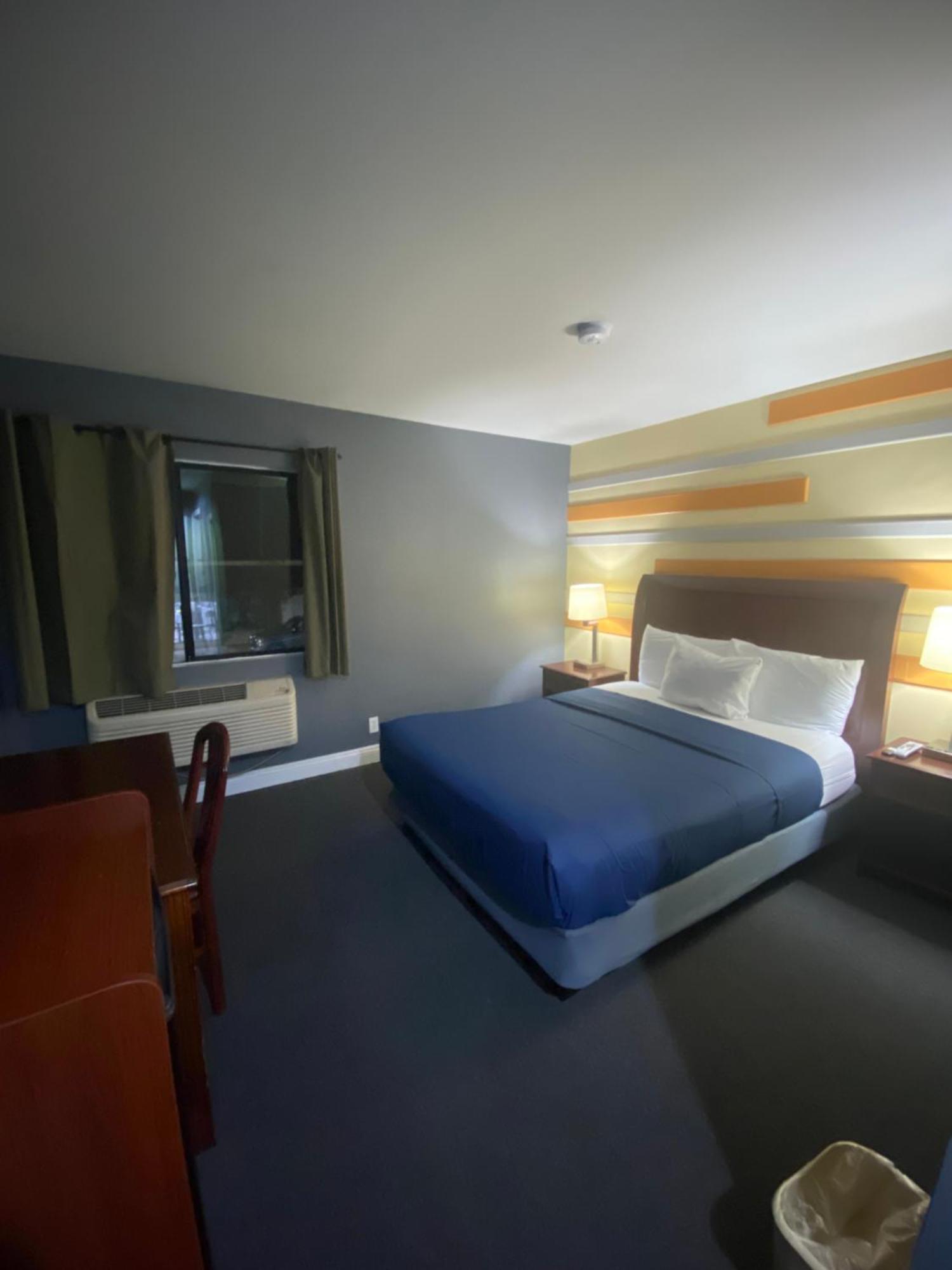 Hotel Knights Angeles / Convention Center Area 2*
