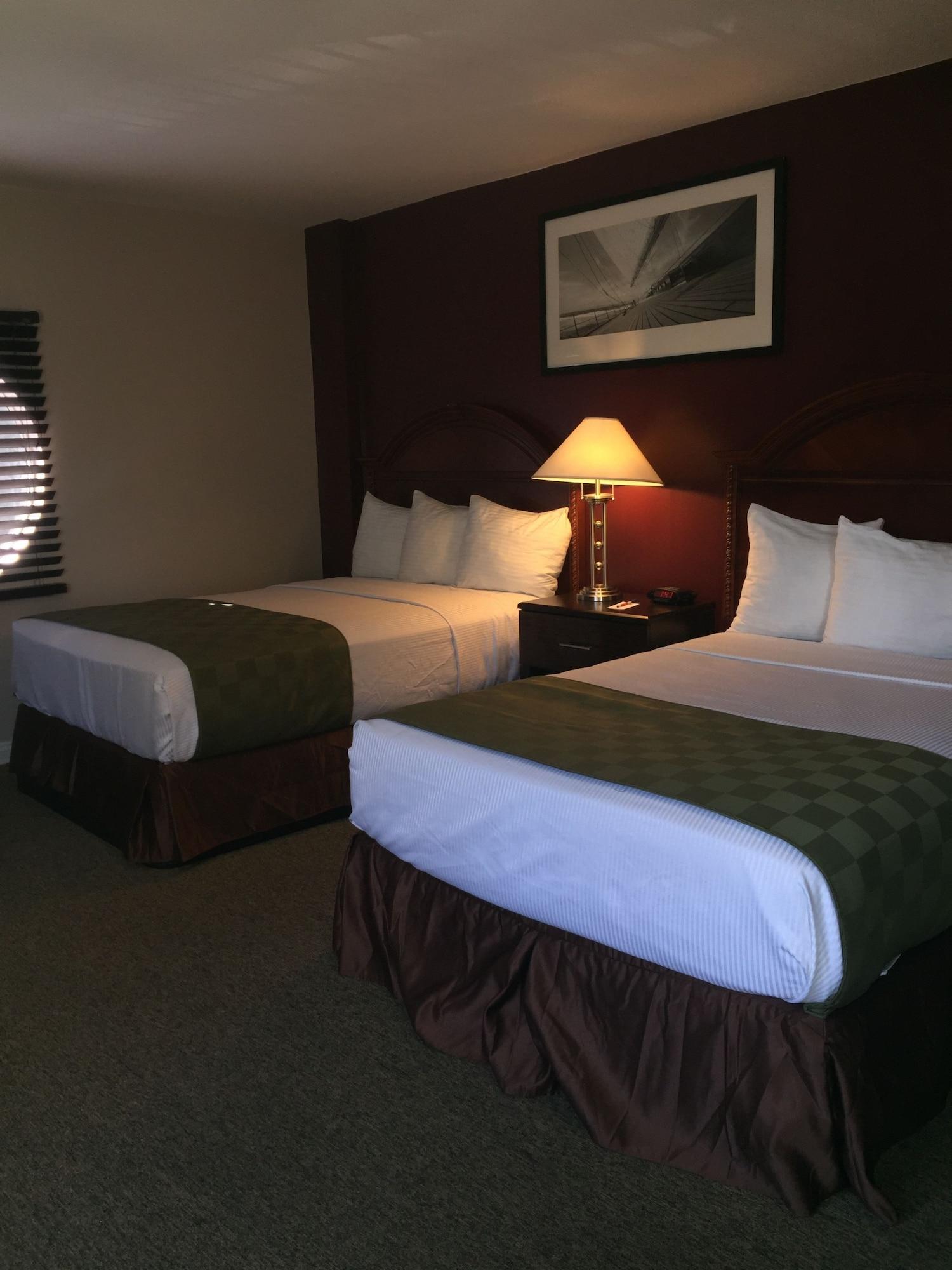 Hotel Knights Central / Convention Center Area 2*